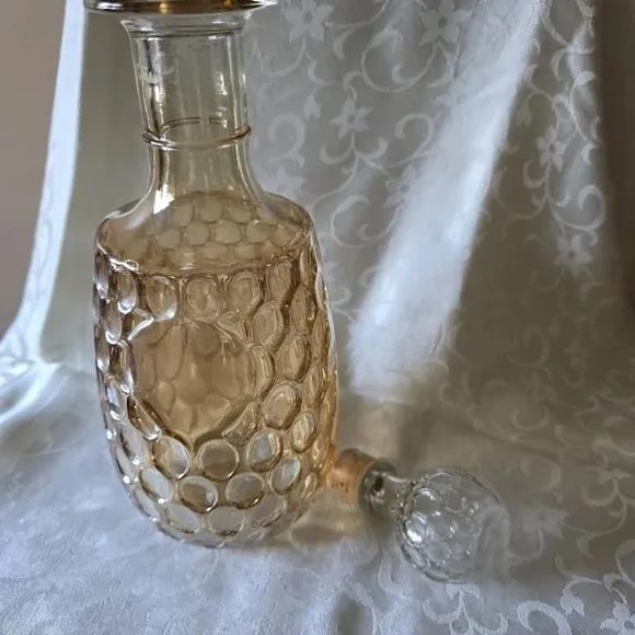 ❤️ Federal Glass Co. Vintage Decanter W/Stopper Yorktown Sundown Iridescent